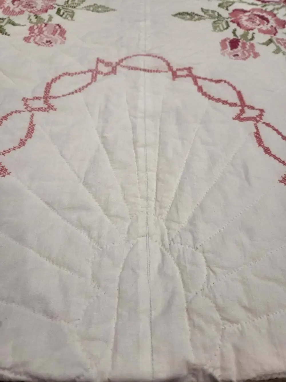 Vtg Hand Embroidered Rose Quilt Bedspread Twin 92x72 Pink Cross Stitch Floral